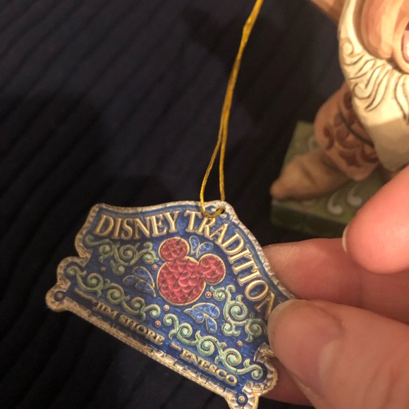 🎠”Sleepy” Dwarf Figurine with Green Base - 956 $40 or $35 w/offer - Picture 2 of 5